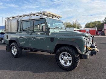 Land Rover - Defender