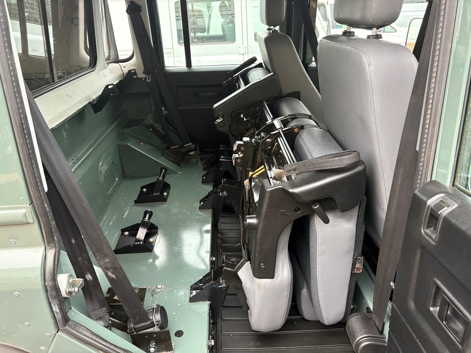 Used Land Rover Defender 2012 for sale - 76089387: Photo 27