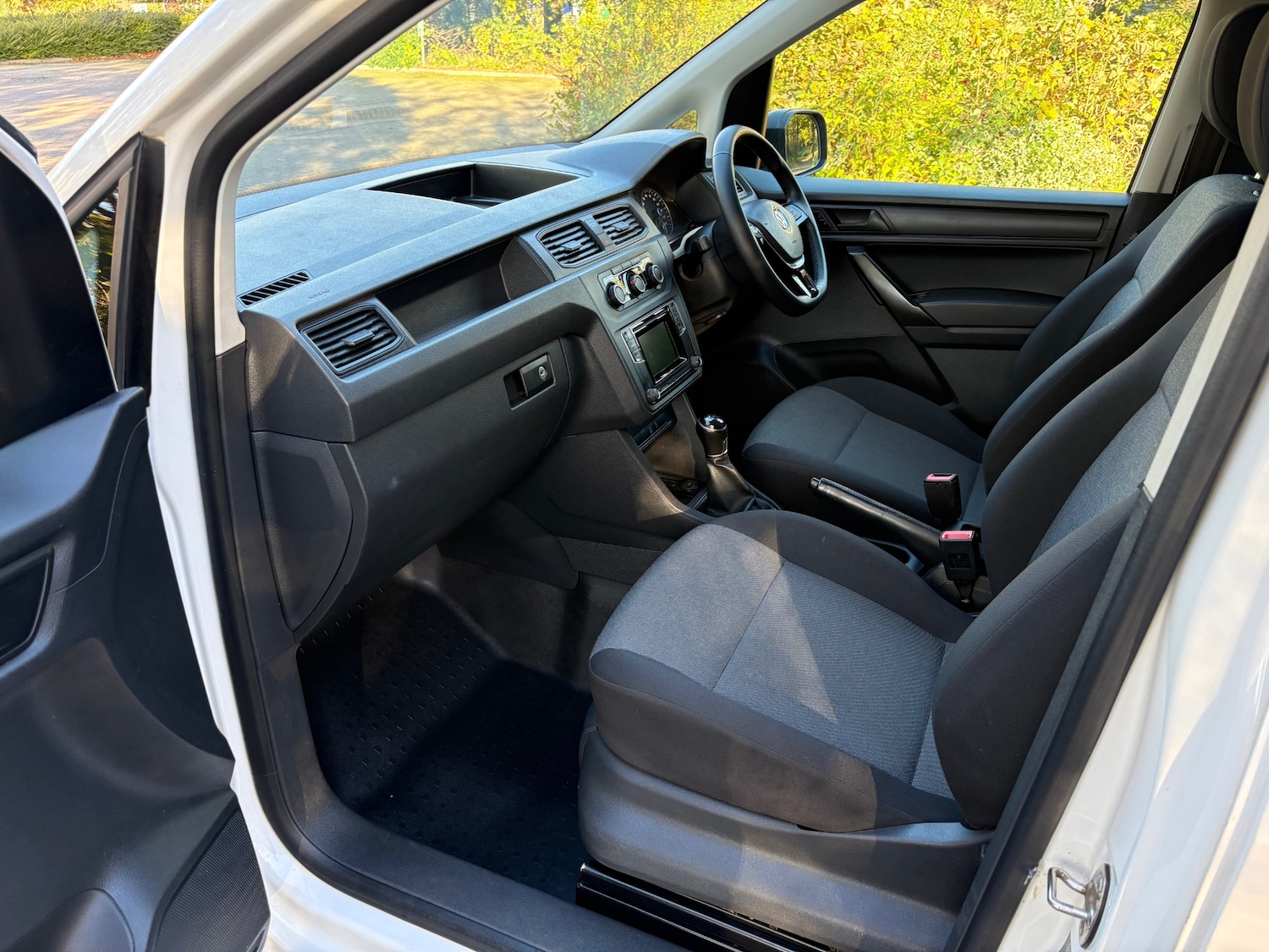 Used Volkswagen Caddy Maxi 2019 for sale - 76640435: Photo 16