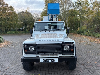 Used Land Rover Defender 2015 for sale - 77004876: Photo