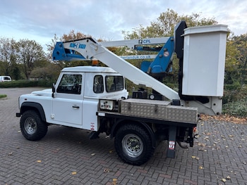 Used Land Rover Defender 2015 for sale - 77004876: Photo
