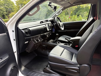 Used Toyota Hilux 2020 for sale - 79504748: Photo
