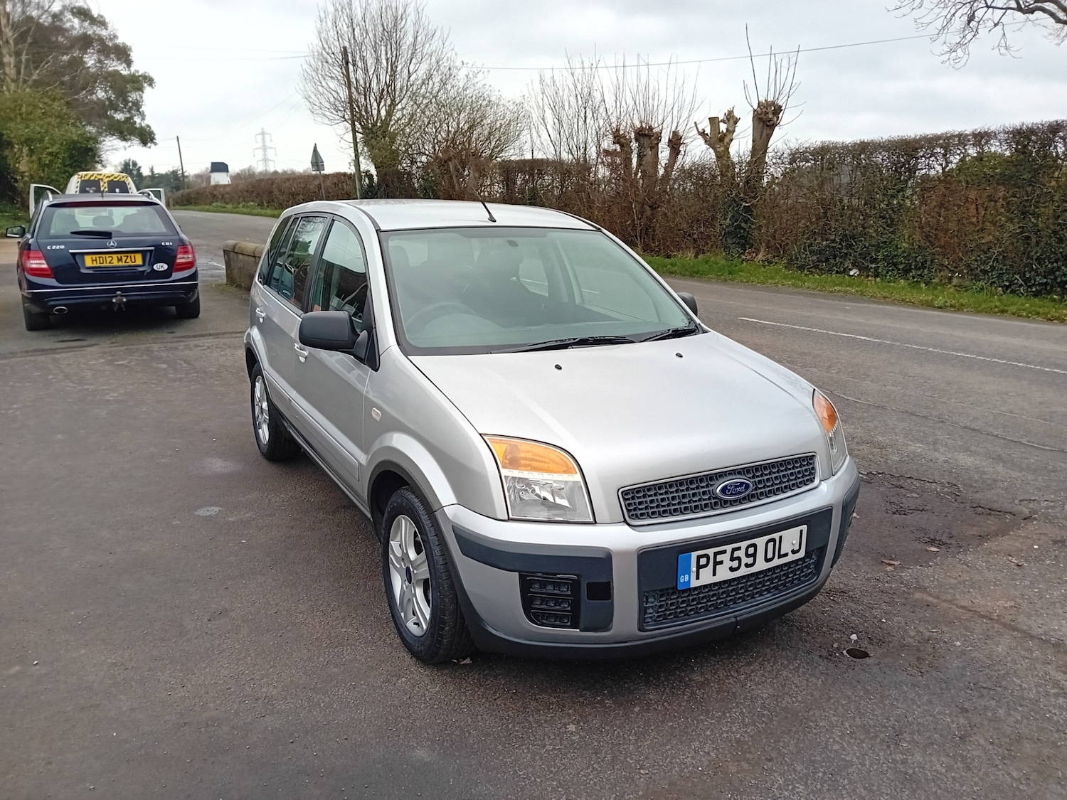 Used Ford Fusion 2010 for sale - 77603761: Photo 2
