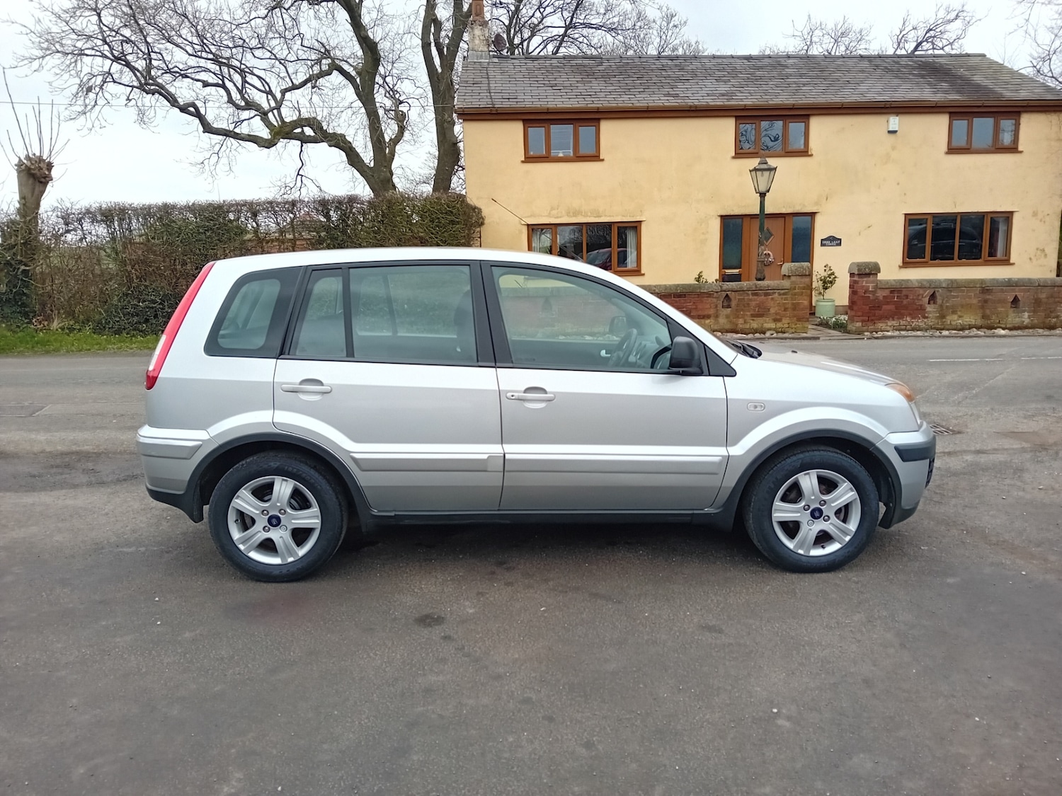 Used Ford Fusion 2010 for sale - 77603761: Photo 8