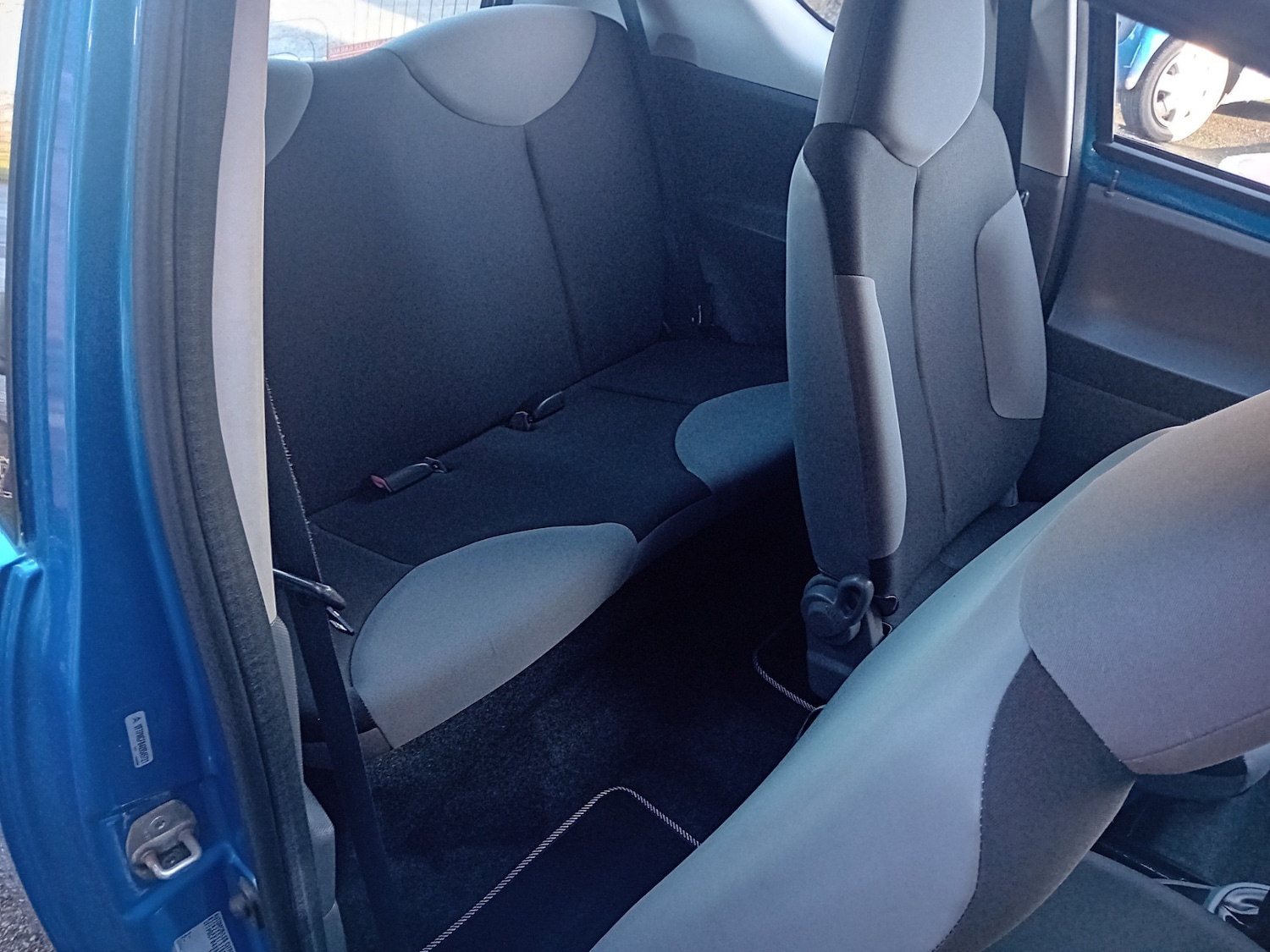 Used Citroen C1 2011 for sale - 76892186: Photo 13