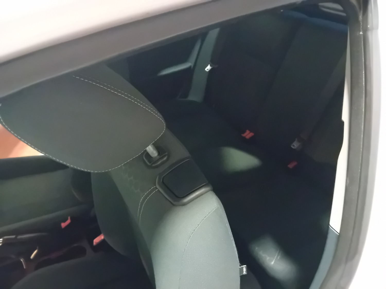 Used Ford Fiesta 2011 for sale - 76603720: Photo 13