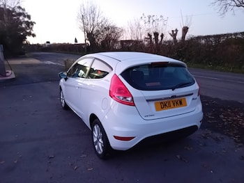 Used Ford Fiesta 2011 for sale - 76603720: Photo