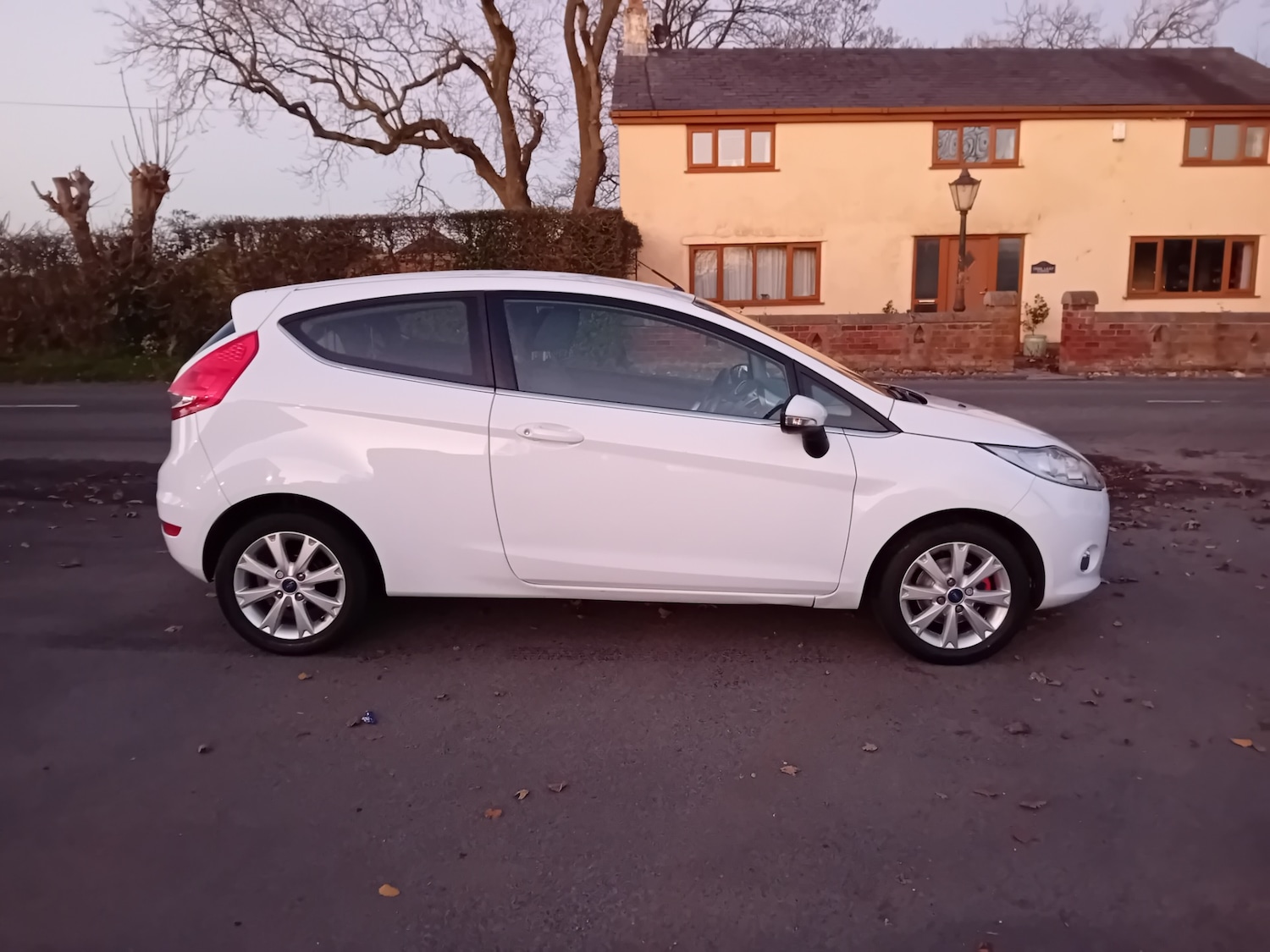 Used Ford Fiesta 2011 for sale - 76603720: Photo 9