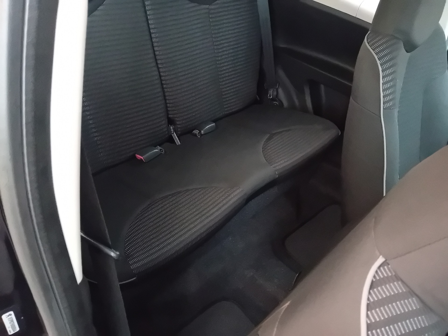 Used Peugeot 107 2012 for sale - 76555583: Photo 12