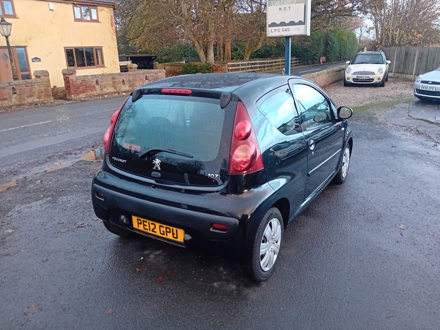 Used Peugeot 107 2012 for sale - 76555583: Photo 3