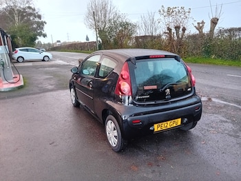 Used Peugeot 107 2012 for sale - 76555583: Photo