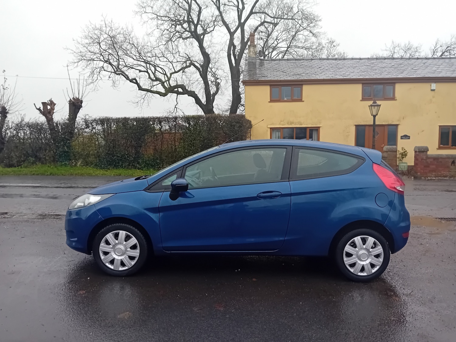 Used Ford Fiesta 2009 for sale - 76763329: Photo 8