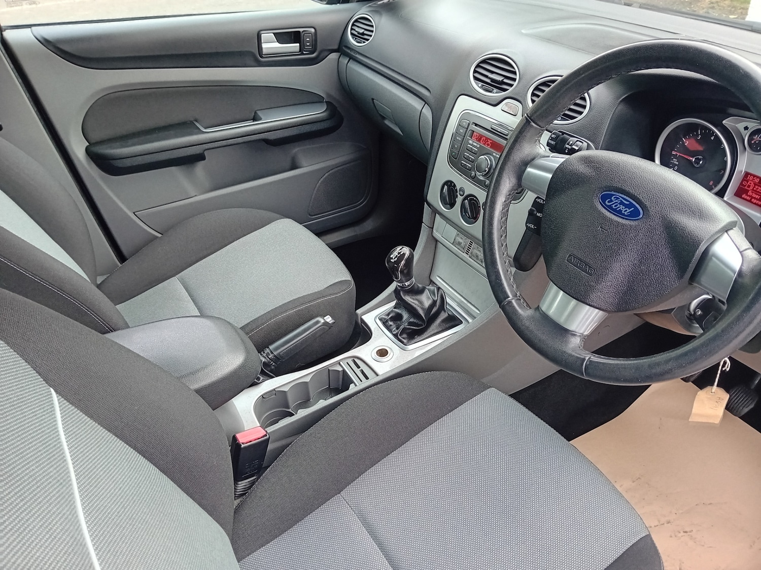Used Ford Focus 2011 for sale - 76128668: Photo 10