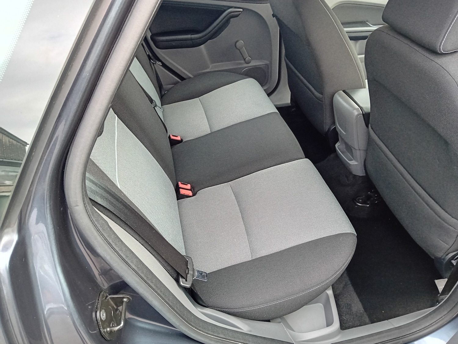 Used Ford Focus 2011 for sale - 76128668: Photo 11
