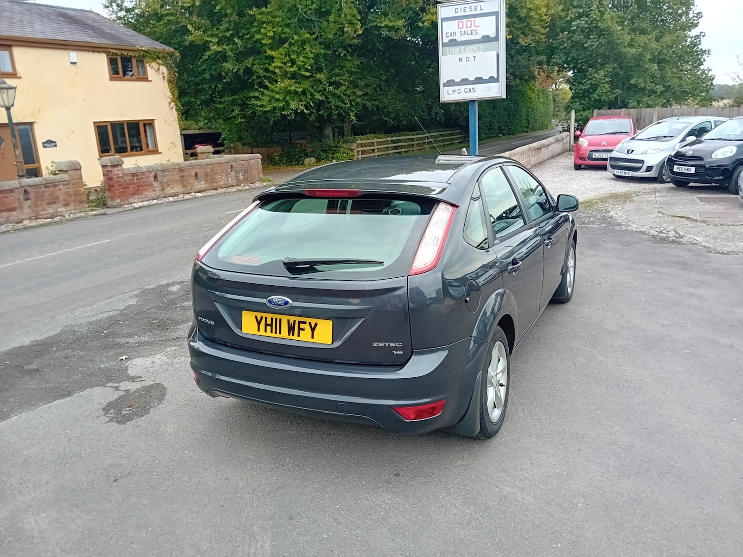 Used Ford Focus 2011 for sale - 76128668: Photo 5