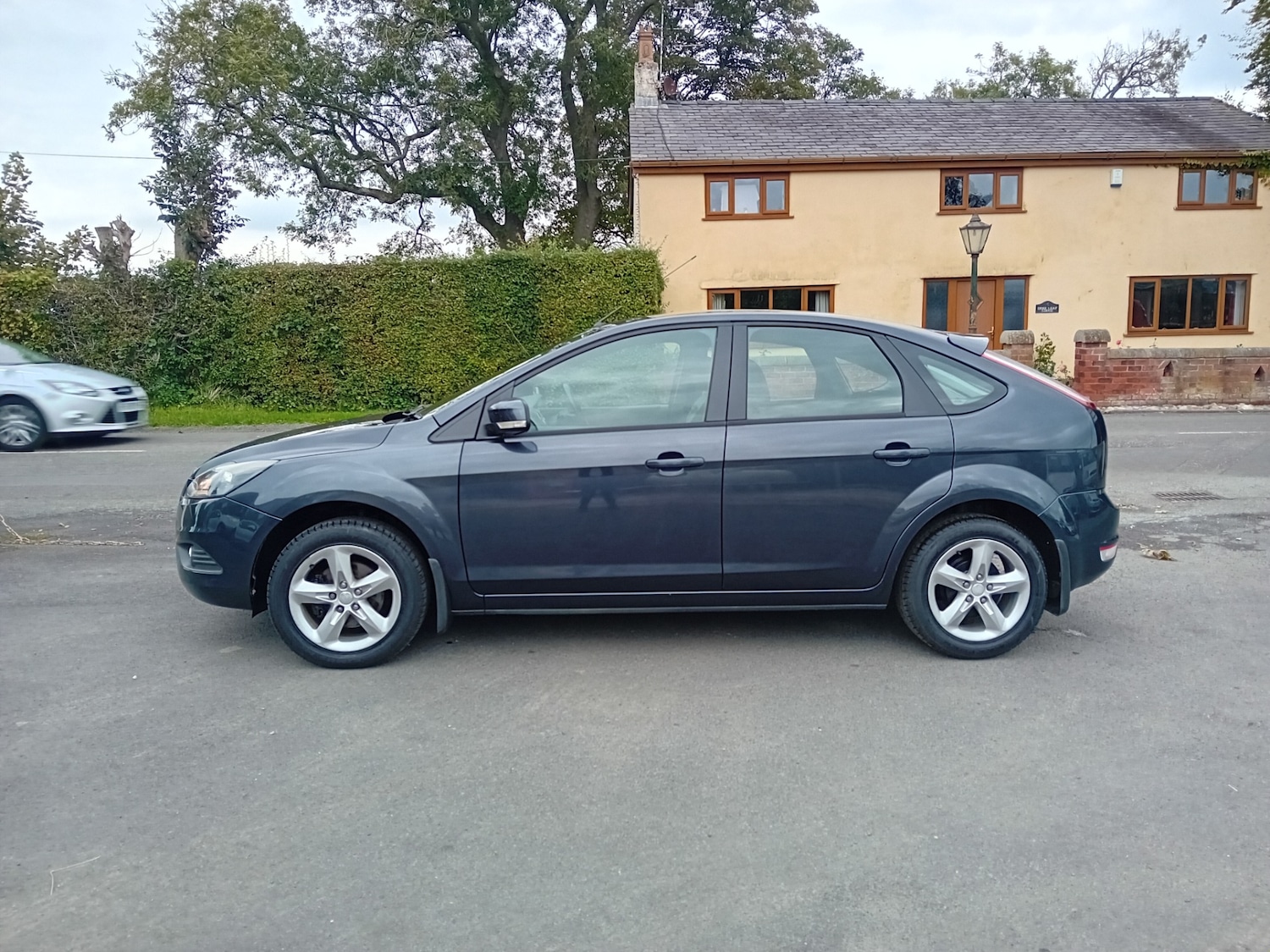 Used Ford Focus 2011 for sale - 76128668: Photo 7