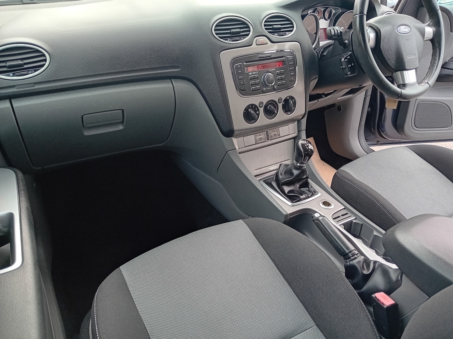 Used Ford Focus 2011 for sale - 76128668: Photo 9