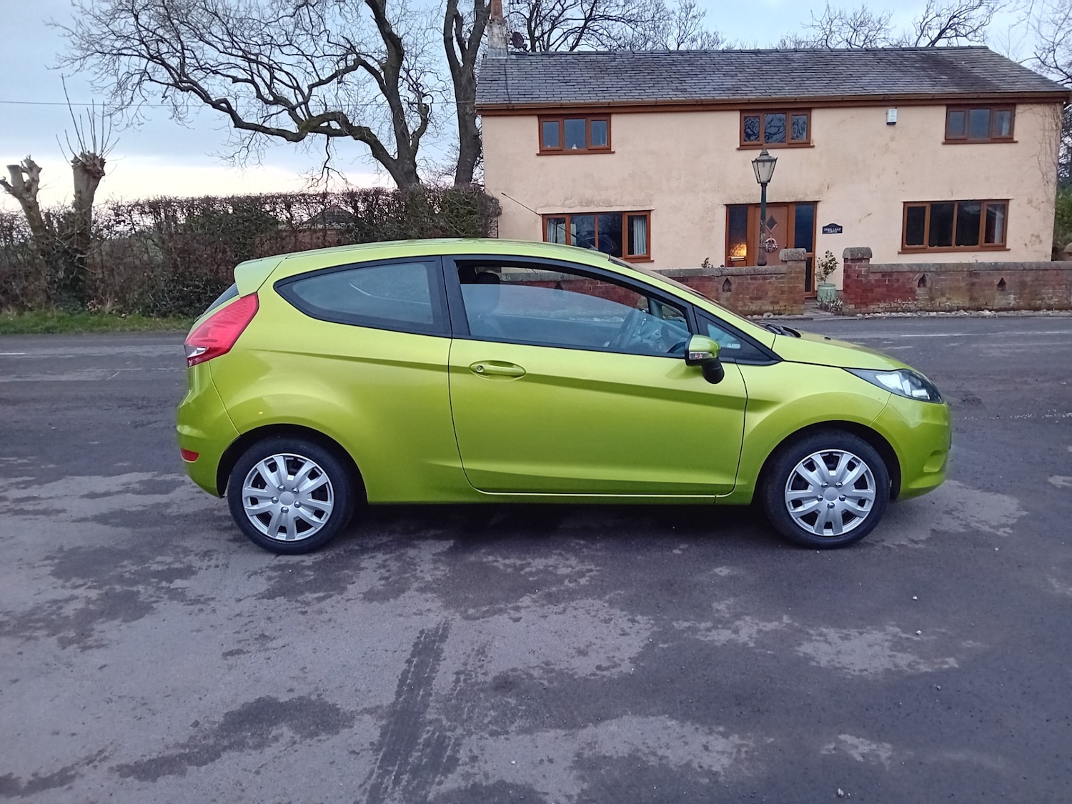 Used Ford Fiesta 2010 for sale - 77420475: Photo 7