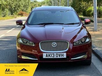 Used Jaguar XF 2013 for sale - 79385618: Photo