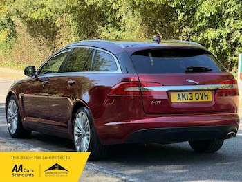 Used Jaguar XF 2013 for sale - 79385618: Photo