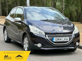 Used Peugeot 208 2014 for sale - 79654765: Photo