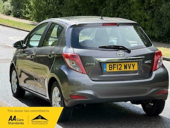 Used Toyota Yaris 2012 for sale - 79090745: Photo