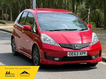 Used Honda Jazz 2014 for sale - 79314338: Photo