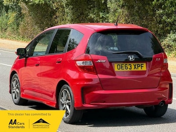 Used Honda Jazz 2014 for sale - 79314338: Photo