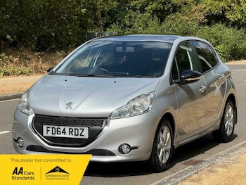 Used Peugeot 208 2014 for sale - 79346409: Photo