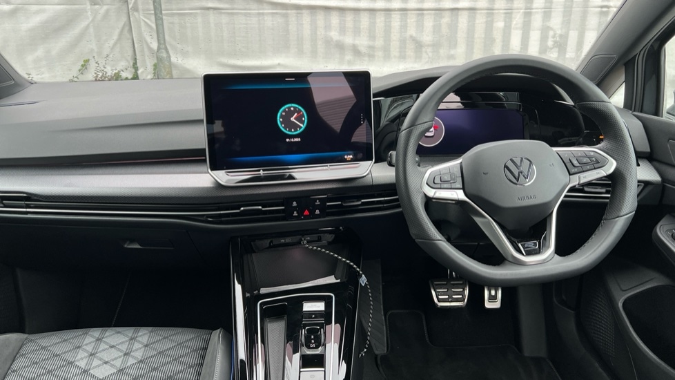 Used Volkswagen Golf 2025 for sale - 76927832: Photo 11