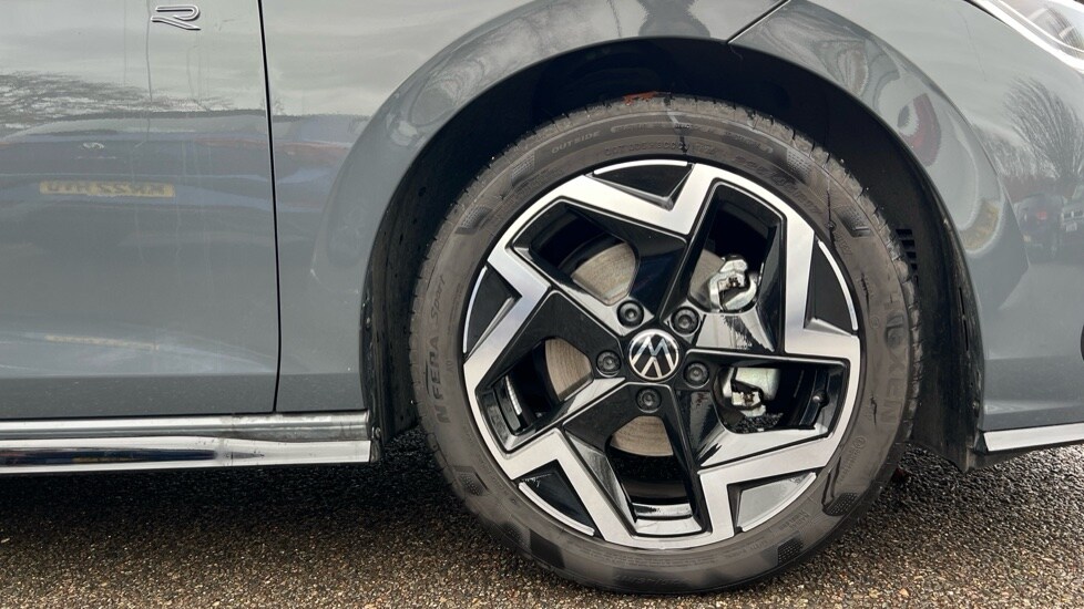 Used Volkswagen Golf 2025 for sale - 76927832: Photo 17