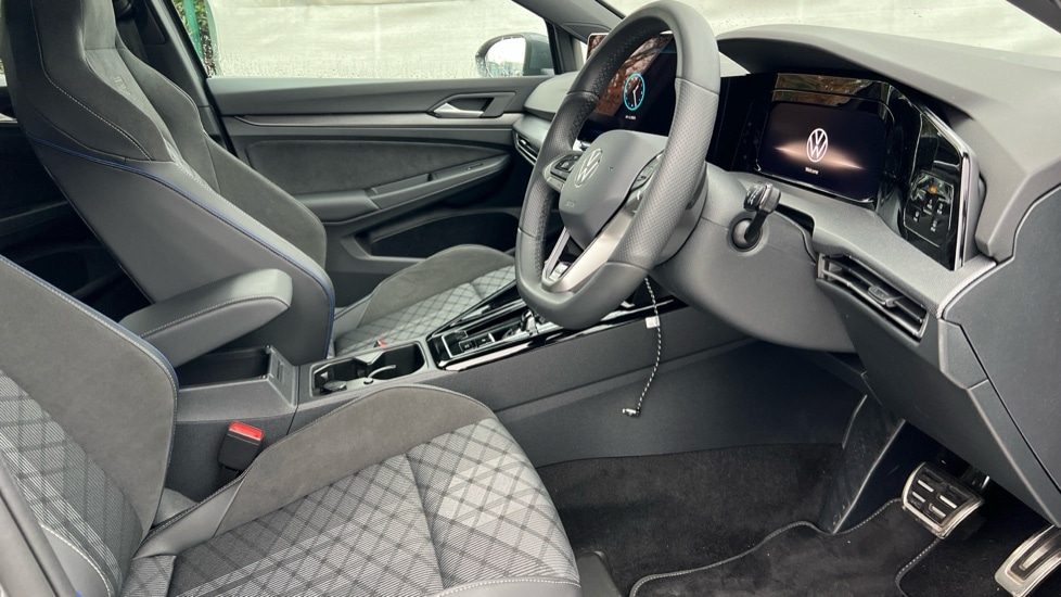 Used Volkswagen Golf 2025 for sale - 76927832: Photo 26