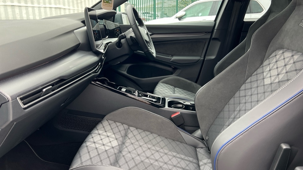 Used Volkswagen Golf 2025 for sale - 76927832: Photo 28