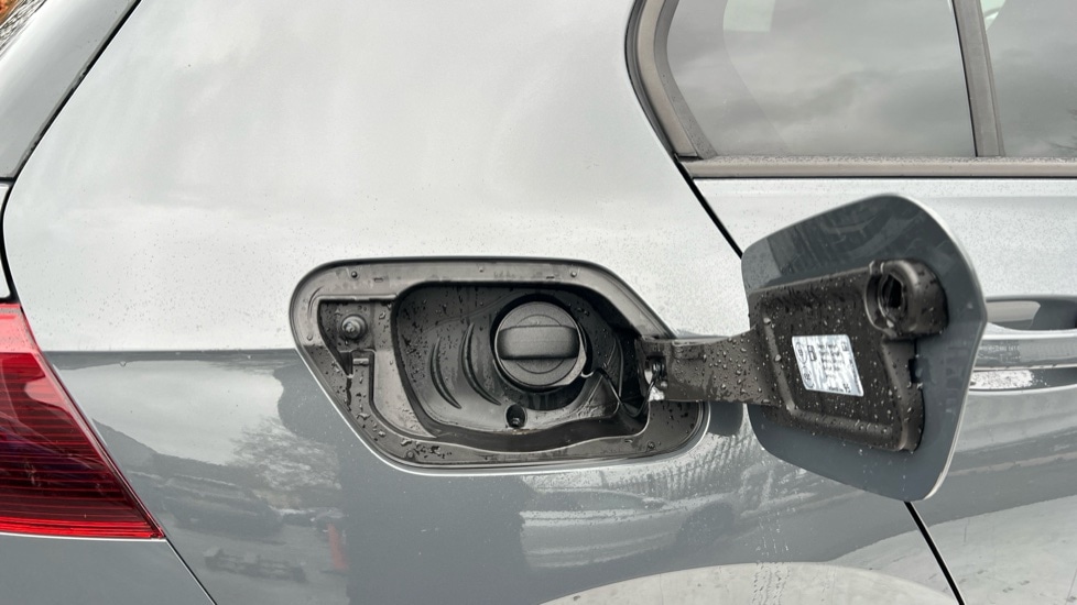 Used Volkswagen Golf 2025 for sale - 76927832: Photo 29