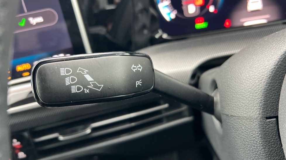 Used Volkswagen Golf 2025 for sale - 76927832: Photo 33