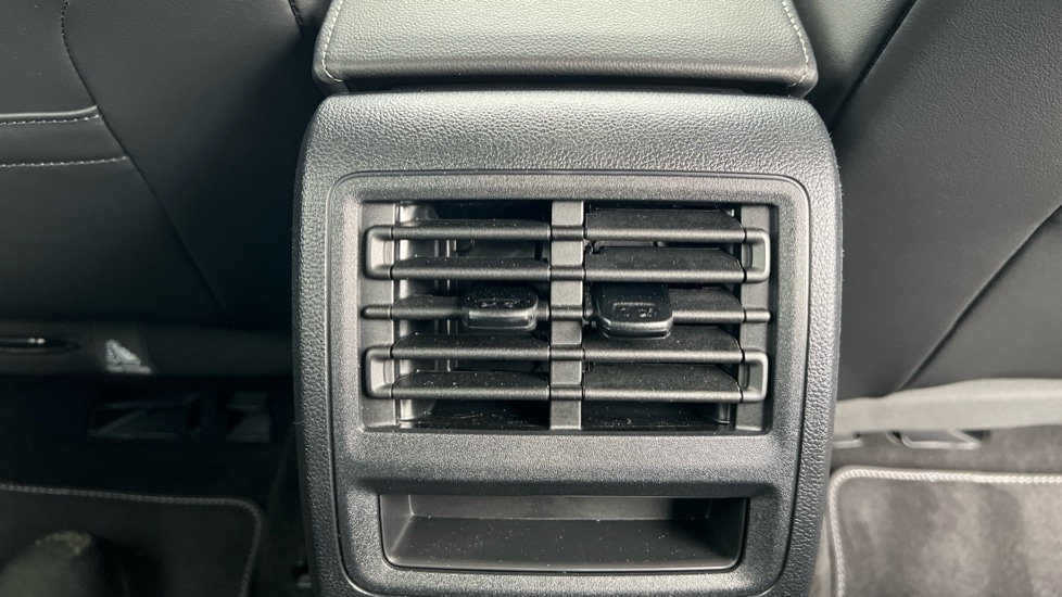 Used Volkswagen Golf 2025 for sale - 76927832: Photo 34