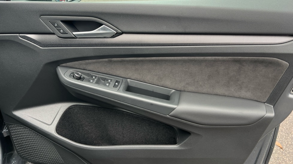 Used Volkswagen Golf 2025 for sale - 76927832: Photo 37