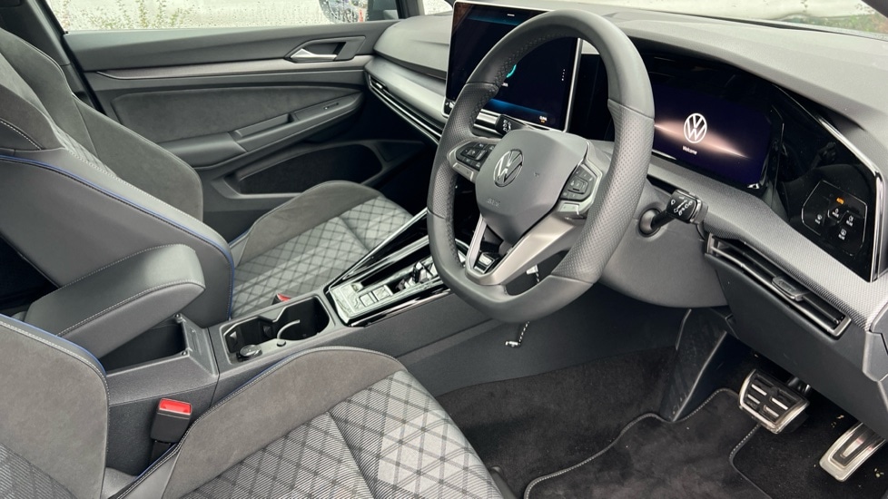 Used Volkswagen Golf 2025 for sale - 76927832: Photo 5