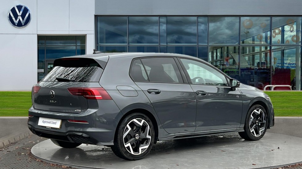 Used Volkswagen Golf 2025 for sale - 76927832: Photo 7