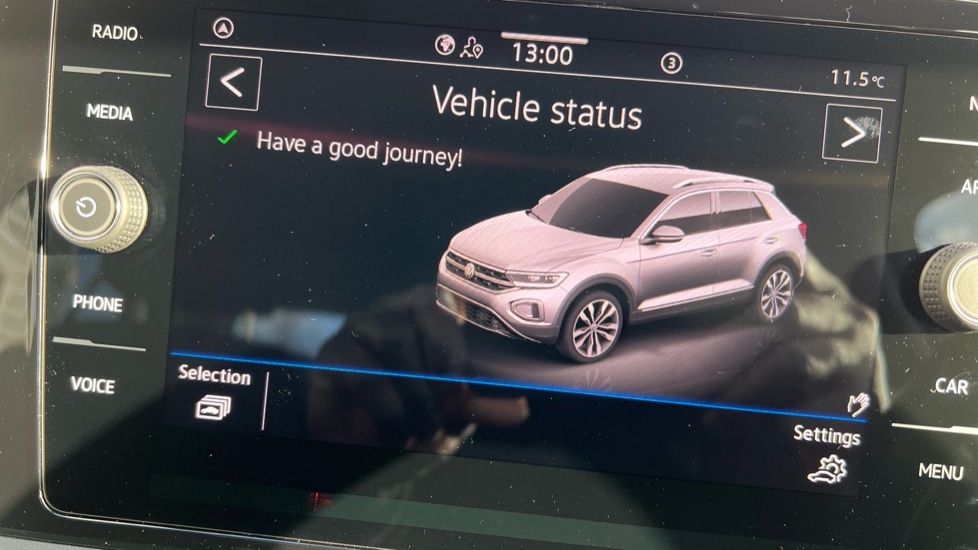 Used Volkswagen T-Roc 2025 for sale - 76870397: Photo 23