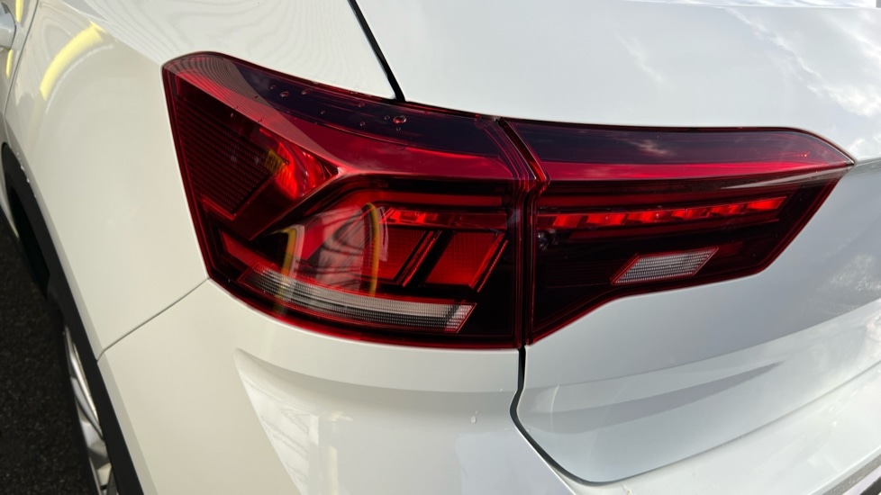 Used Volkswagen T-Roc 2025 for sale - 76870397: Photo 45