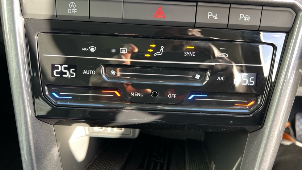 Used Volkswagen T-Roc 2025 for sale - 76870397: Photo 49