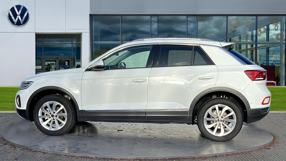 Used Volkswagen T-Roc 2025 for sale - 76870397: Photo 8