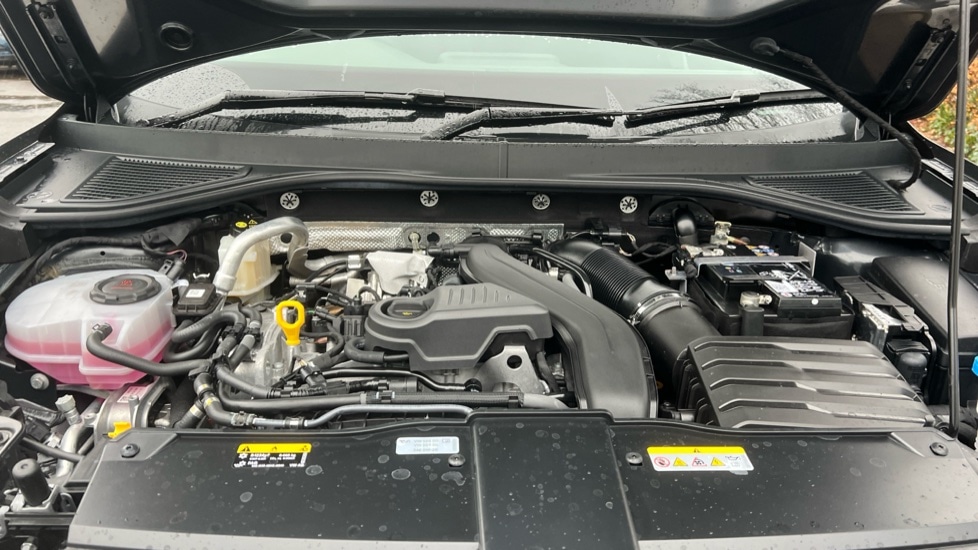 Used Volkswagen T-Roc 2025 for sale - 76872251: Photo 16