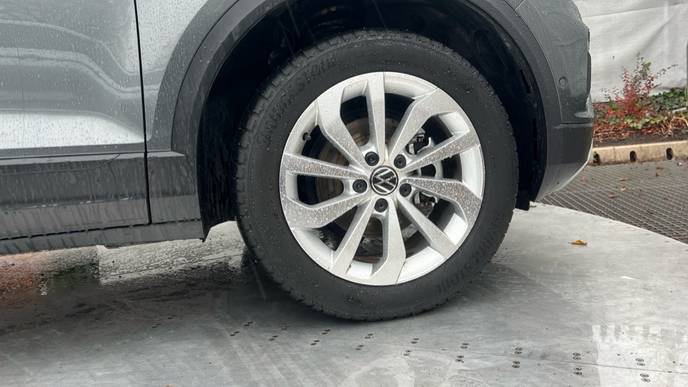 Used Volkswagen T-Roc 2025 for sale - 76872251: Photo 17