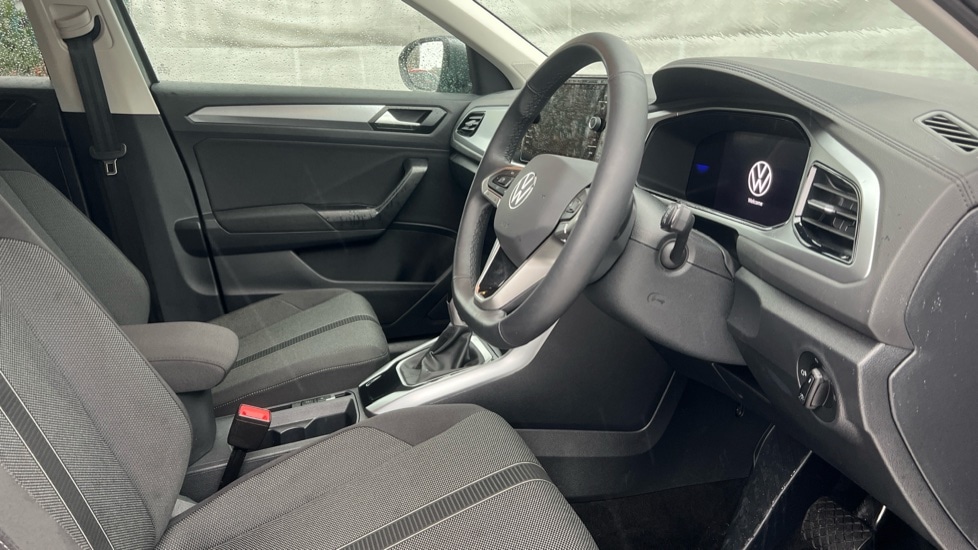 Used Volkswagen T-Roc 2025 for sale - 76872251: Photo 26