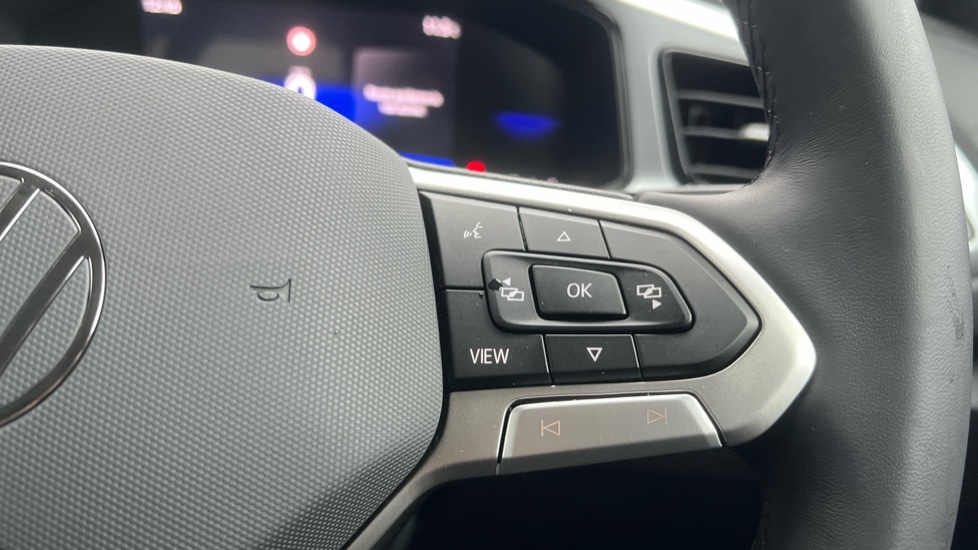 Used Volkswagen T-Roc 2025 for sale - 76872251: Photo 31