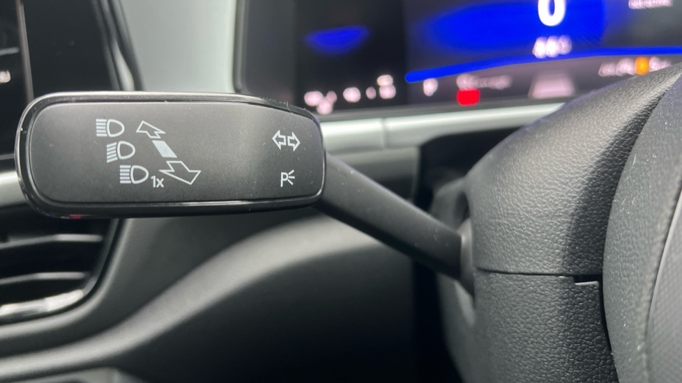 Used Volkswagen T-Roc 2025 for sale - 76872251: Photo 33