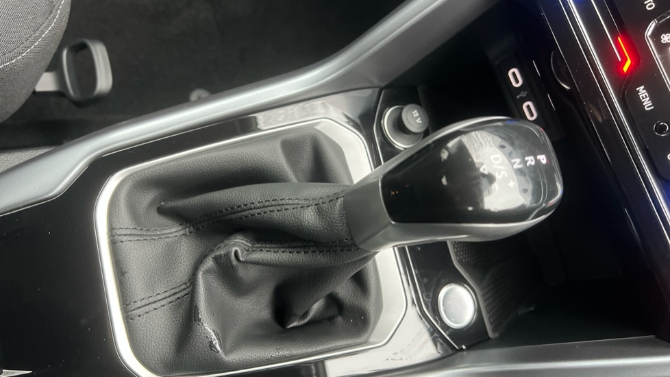 Used Volkswagen T-Roc 2025 for sale - 76872251: Photo 35