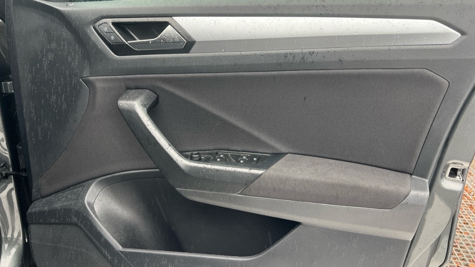 Used Volkswagen T-Roc 2025 for sale - 76872251: Photo 37